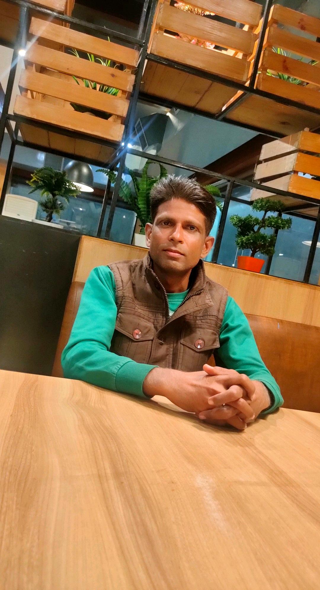 Mathura Matrimony(21048)